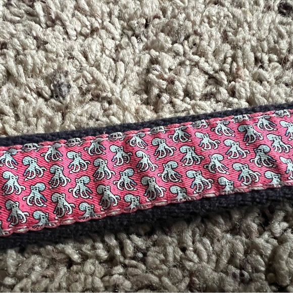 Vineyard Vines by Shep & Ian Leather Canvas Octopus Pink Blue Belt Size 28 - Picture 3 of 5